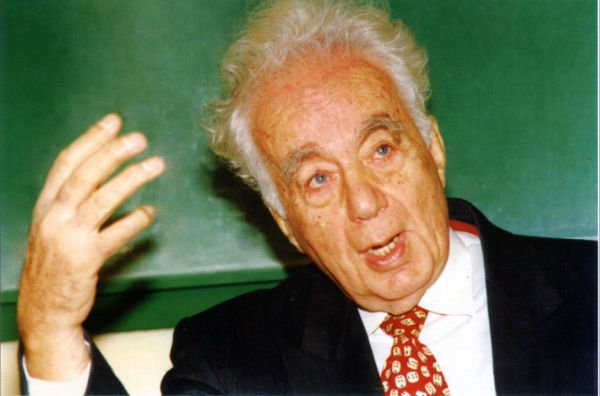 Lebanese 'giant of poetry' Said Aql dead at 102 Lebanese 'giant of poetry' Said Aql dead at 102