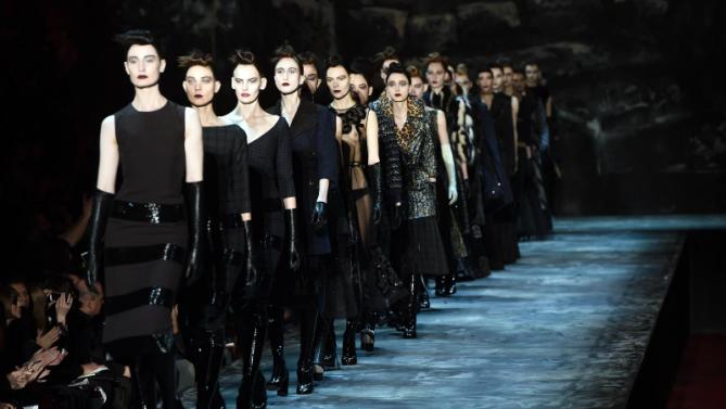 Marc Jacobs wows NY crowd with eccentric elegance Marc Jacobs wows NY crowd with eccentric elegance