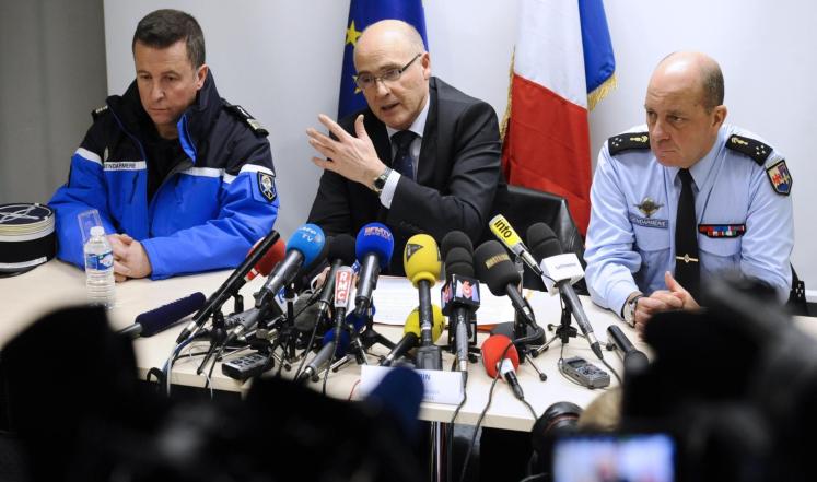 Alps crash captain shouted 'open the damn door' Alps crash captain shouted 'open the damn door'