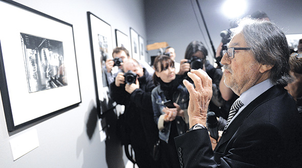 Hollywood great Zsigmond opens first show of his photos