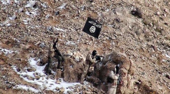 IS beheads opposition fighters in Damascus suburb: monitor