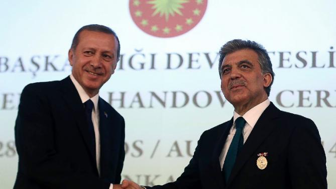 Book revelations thrust Turkey ex-leader back into limelight