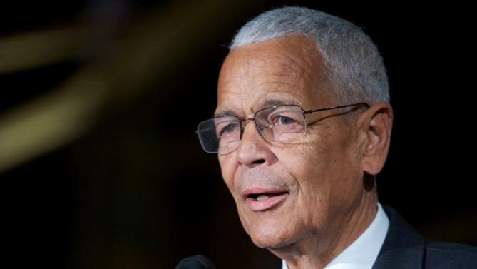 Julian Bond, famed US civil rights activist, dies aged 75 Julian Bond, famed US civil rights activist, dies aged 75
