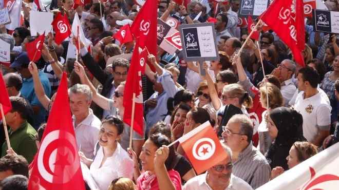 Tunisians receive Nobel Peace Prize amid state of emergency