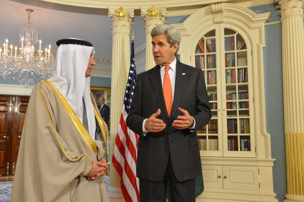 Kerry in Gulf to discuss human rights, conflicts