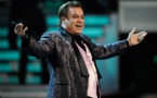 Ashes of singer Juan Gabriel arrive in Mexico