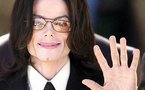 Judge approves auction of Michael Jackson's goods