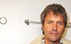 MySpace chief executive stepping down