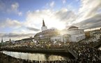 Tens of thousands march for tough action on climate