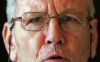 Israeli novelist Oz hopes Arabs will read memoir