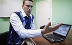 Bloggers battle corruption in Russia