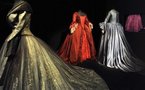 Exhibition opens wardrobes of opera's super stars