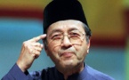 Mahathir: Malaysia's king to pardon jailed opposition leader Anwar