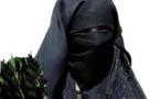 Saudi supermarket breaks taboo with women cashiers
