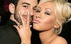 US singer Aguilera splits from husband