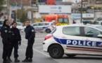 Man arrested after seven stabbed in Paris knife attack