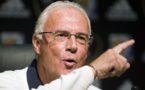 Beckenbauer offers help in rift between Bayern icons