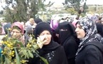 Syria tightens noose on protest hubs: activists