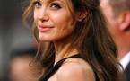 Angelina Jolie thanks Italian islanders for hosting refugees