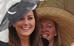 Queen spooked by Catherine's wedding dress display