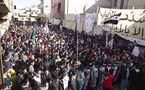 Syria police tear gas thousands in Homs as observers deploy
