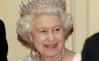 Rock star welcome as queen kicks off jubilee UK tour