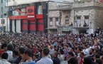 Syrian troops tear-gas Damascus mourners