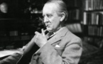 No new Tolkien films without family's assent, says Jackson