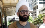 Extremist gunman, two hostages dead in Sydney siege cafe