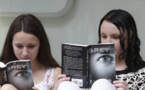 'Fifty Shades' fans mob New York book signing