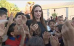 Angelina Jolie visits camp for Syrian refugees in Turkey