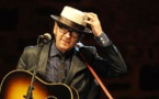 Elvis Costello charts unlikely rise to pop stardom